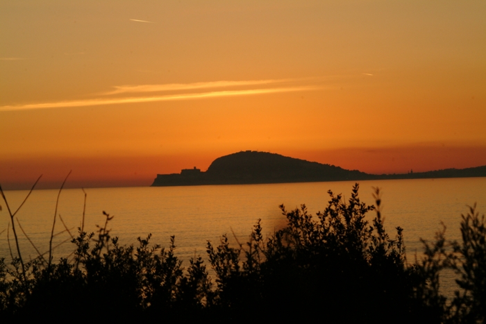 Tramonti sulla costa di Enea